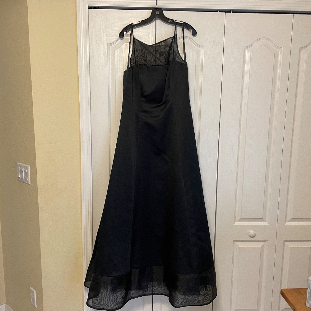 Elegant Black Evening Gown